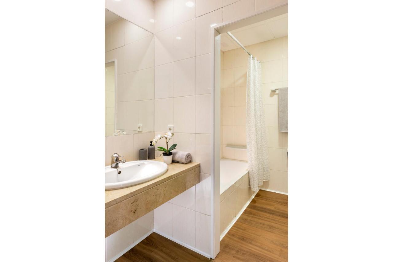 Micampus Armendariz Student Residence Sewilla Zewnętrze zdjęcie