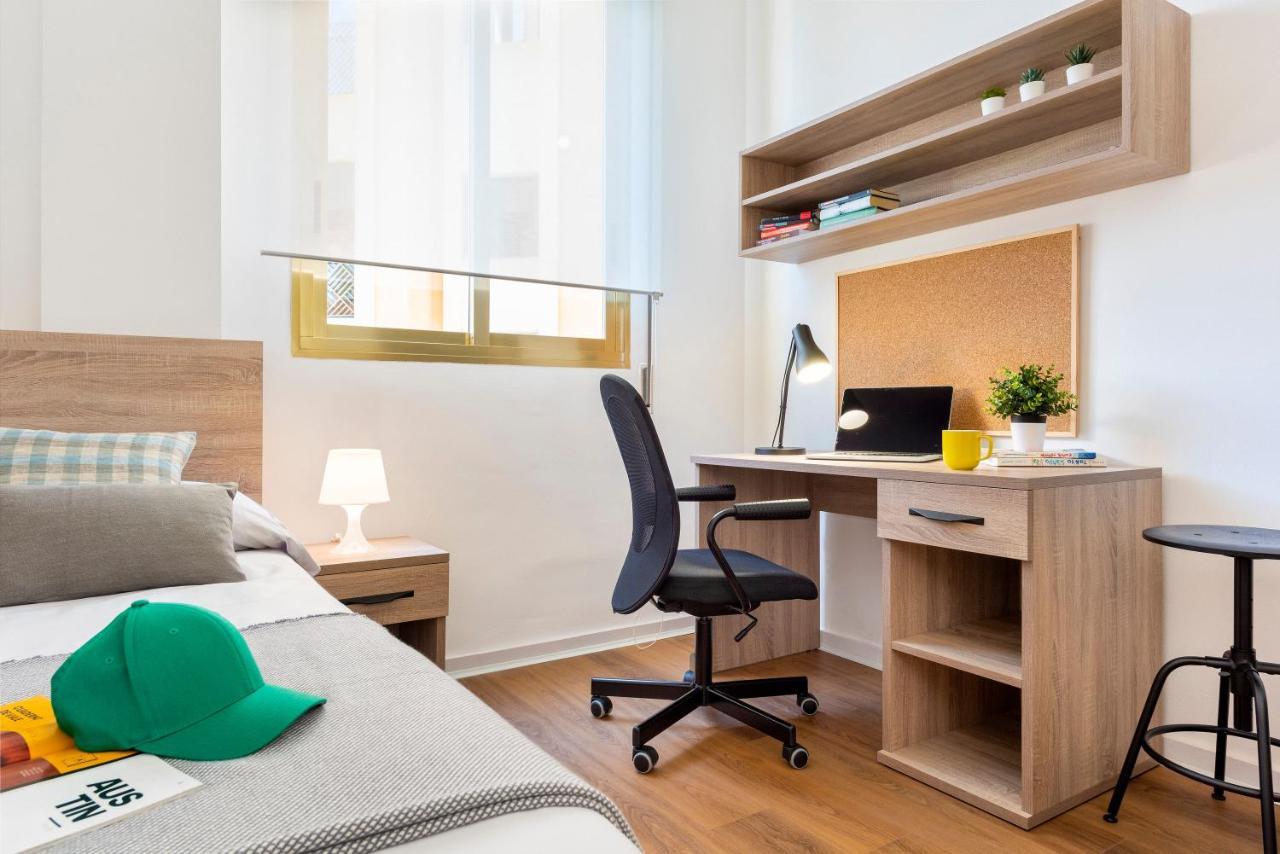 Micampus Armendariz Student Residence Sewilla Zewnętrze zdjęcie