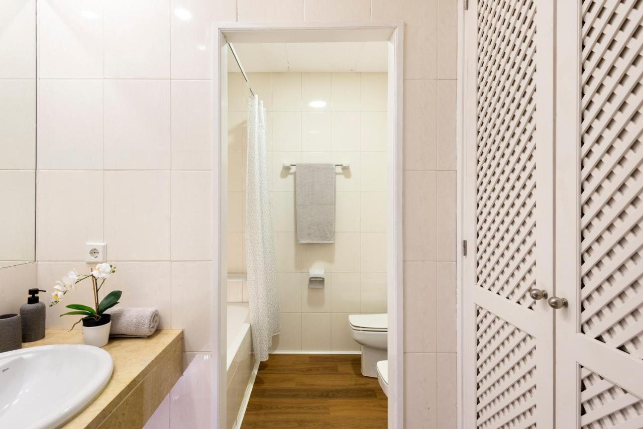 Micampus Armendariz Student Residence Sewilla Zewnętrze zdjęcie